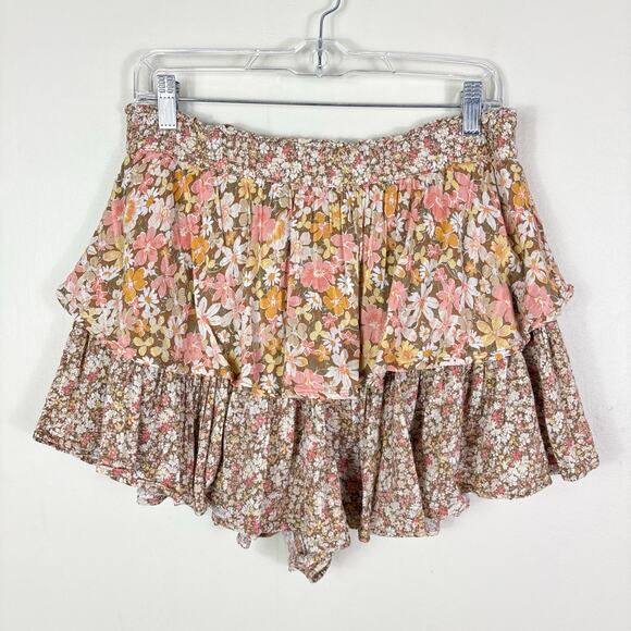 American Eagle Neutral Floral High Waist Pull On Wide Leg Tiered Ruffle Shorts - Picture 1 of 7